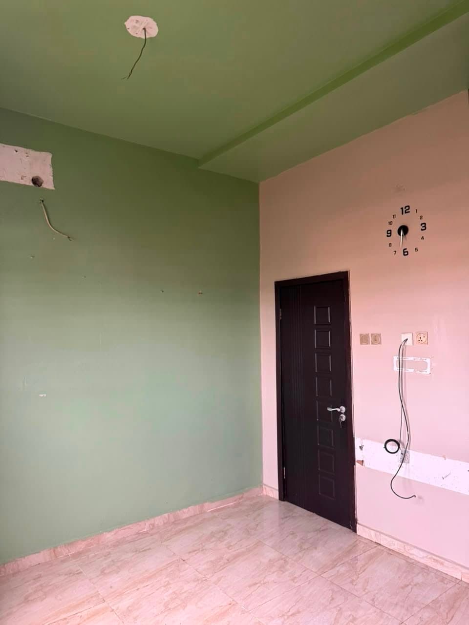 Room for rent in Chevron, Lagos — 1 bedroom