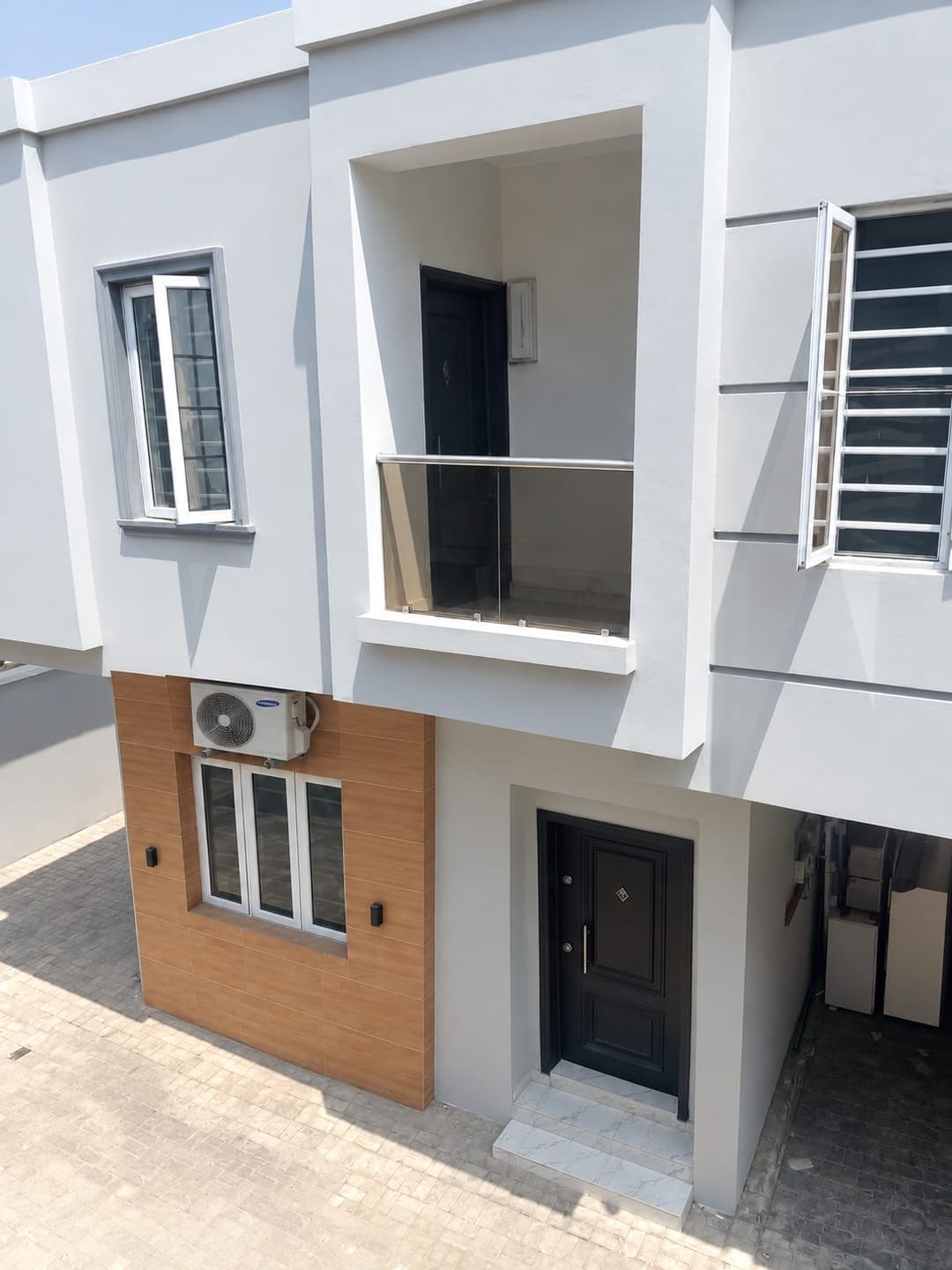 Mobile Road, Lekki Scheme II Ajah., Lagos