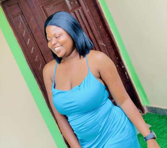 I am 27 looking for roommate in lagos